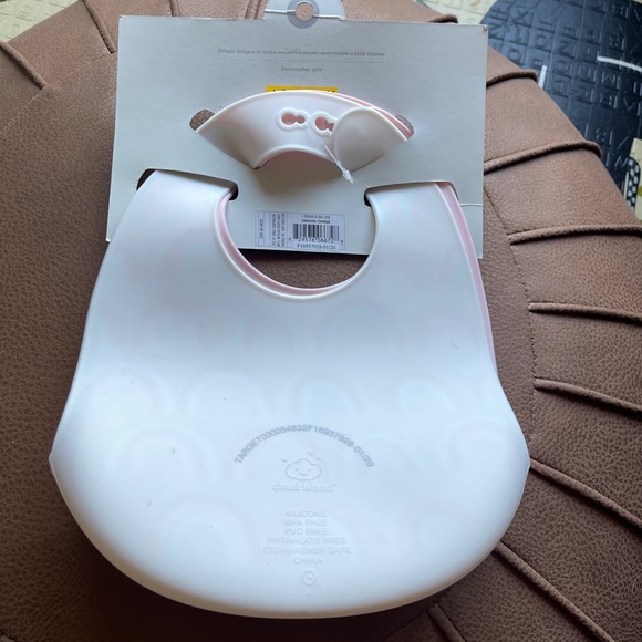 Cloud Island silicon bibs 2-pack - Picture 4 of 7